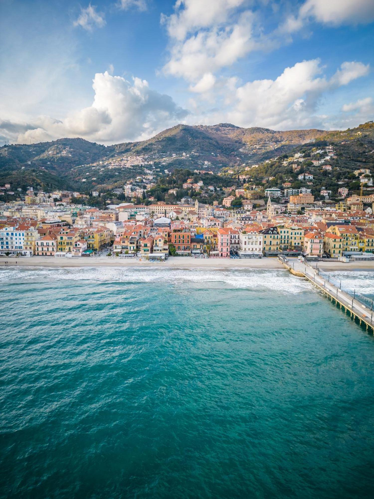 Le Terrazze Aparthotel Alassio Buitenkant foto