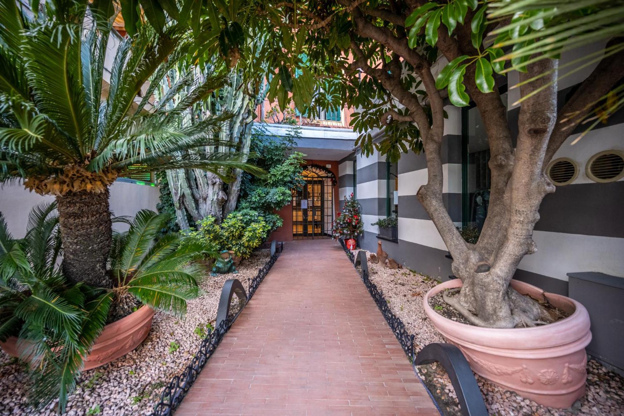 Le Terrazze Aparthotel Alassio Buitenkant foto