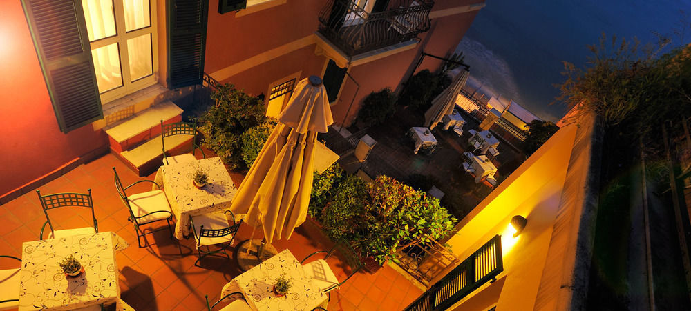 Le Terrazze Aparthotel Alassio Buitenkant foto